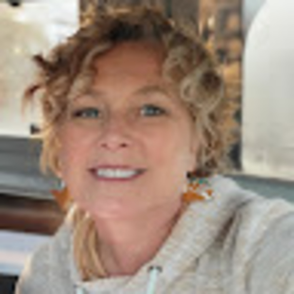 Meet your Posher, Chrisa